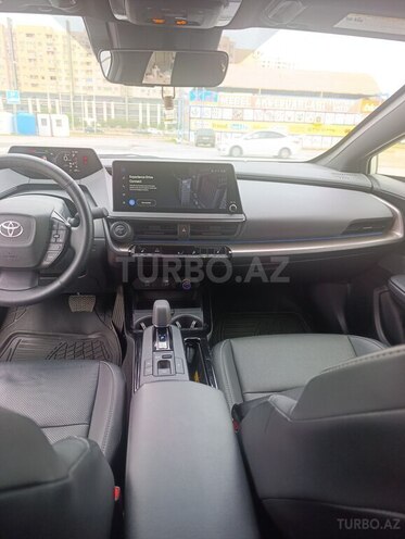 Toyota Prius-10