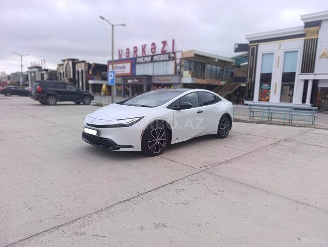 Toyota Prius-12