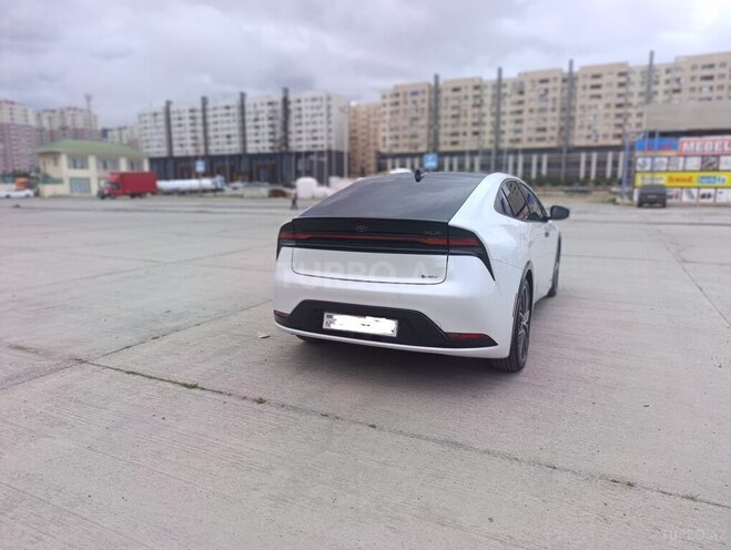 Toyota Prius-18