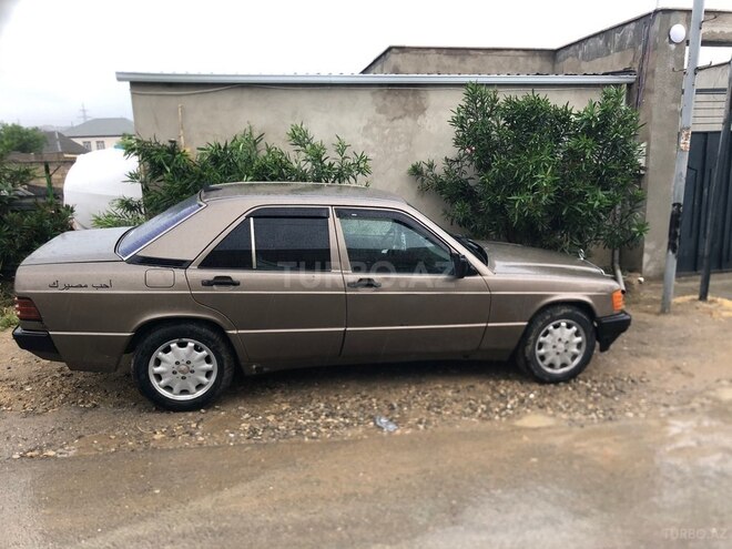 Mercedes 190-3