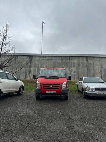 Ford Transit-1