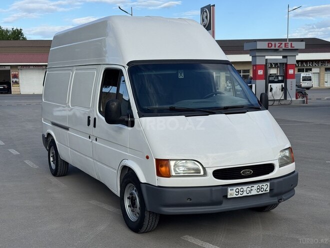 Ford Transit-3