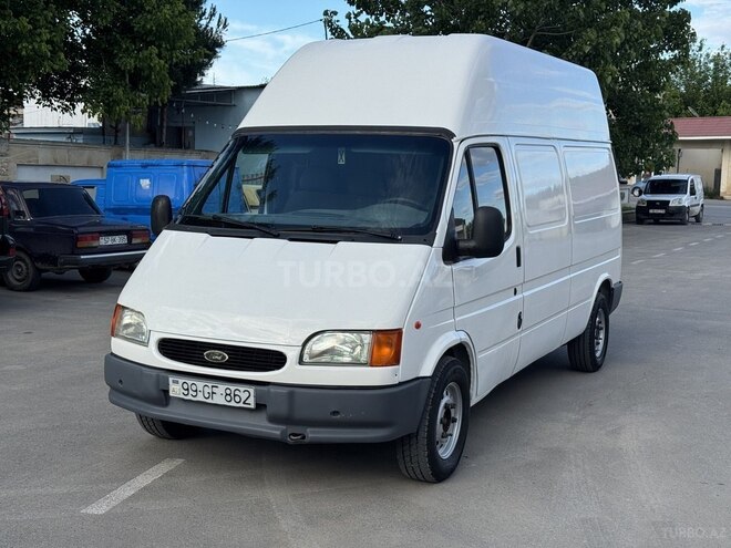 Ford Transit-2