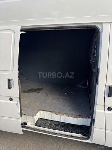 Ford Transit-7