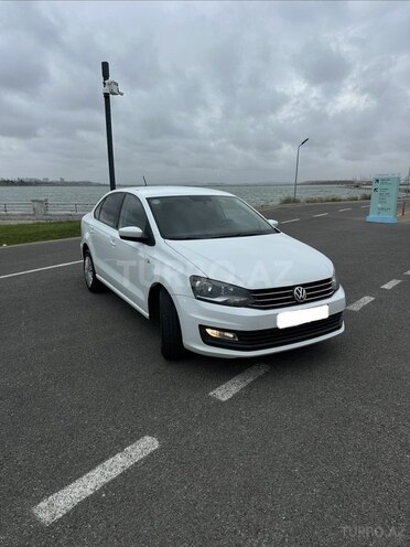Volkswagen Polo-6