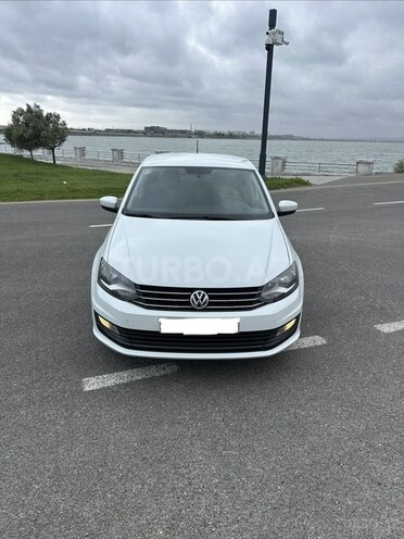 Volkswagen Polo-2
