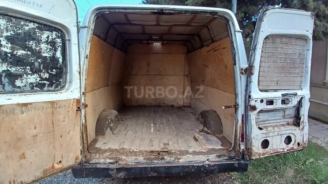 Ford Transit-15