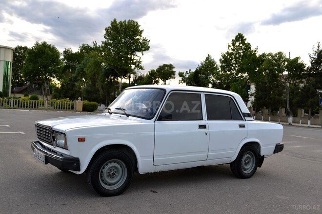 LADA (VAZ) 2107-3
