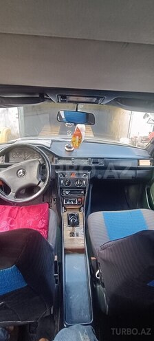 Mercedes 250 D-7