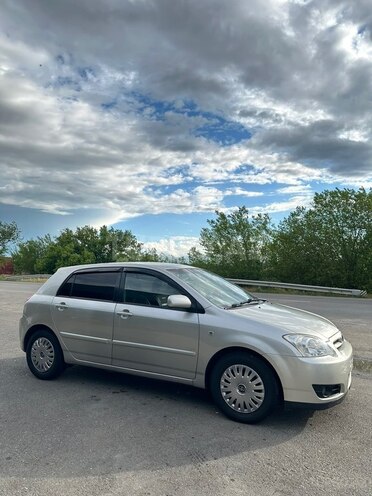 Toyota Corolla-4