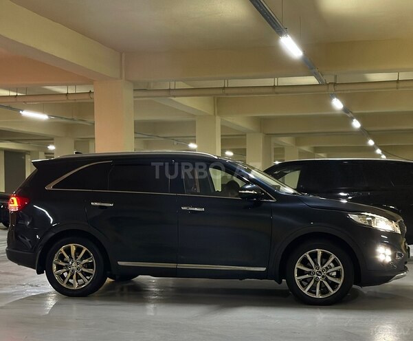 Kia Sorento-16