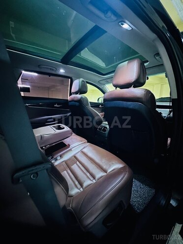 Kia Sorento-8