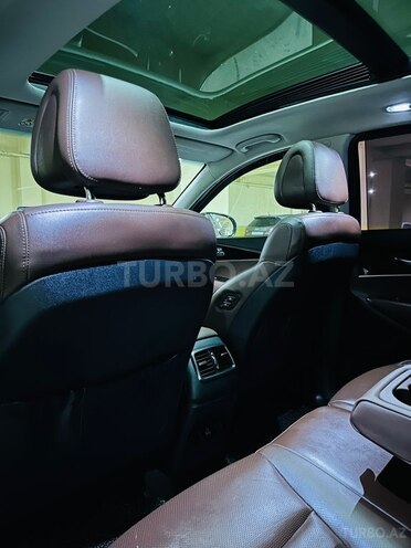 Kia Sorento-9