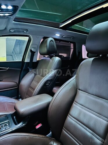 Kia Sorento-11