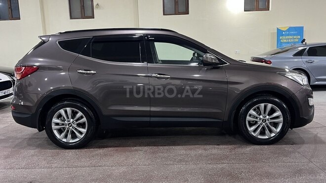 Hyundai Santa Fe-8
