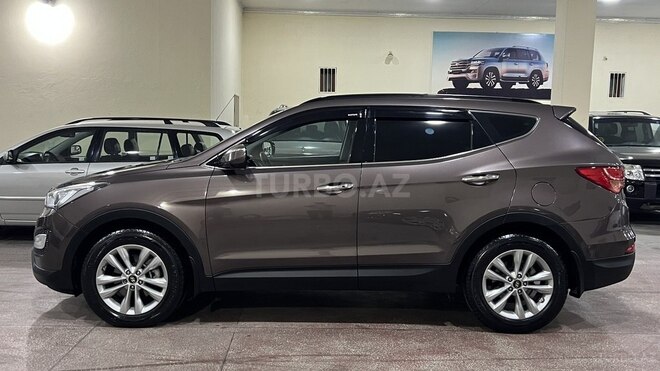 Hyundai Santa Fe-10