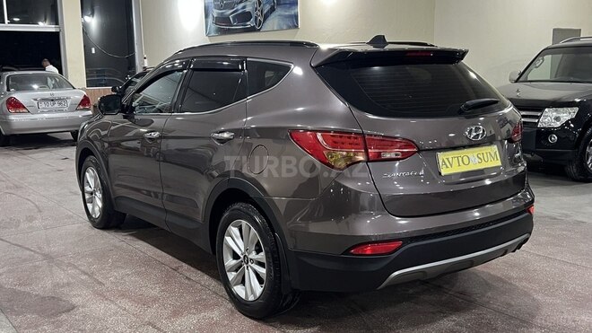 Hyundai Santa Fe-9