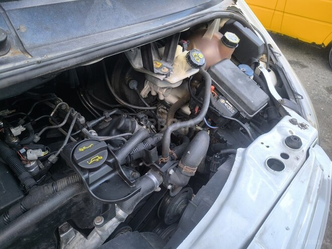 Ford Transit-18