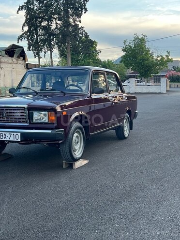 LADA (VAZ) 2107-4