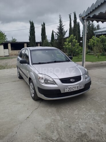 Kia Rio-1