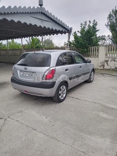 Kia Rio-4
