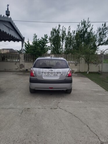 Kia Rio-7