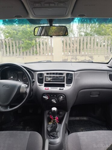 Kia Rio-8
