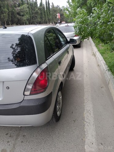 Kia Rio-3
