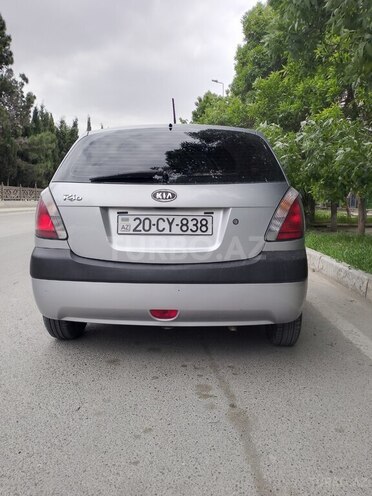 Kia Rio-15