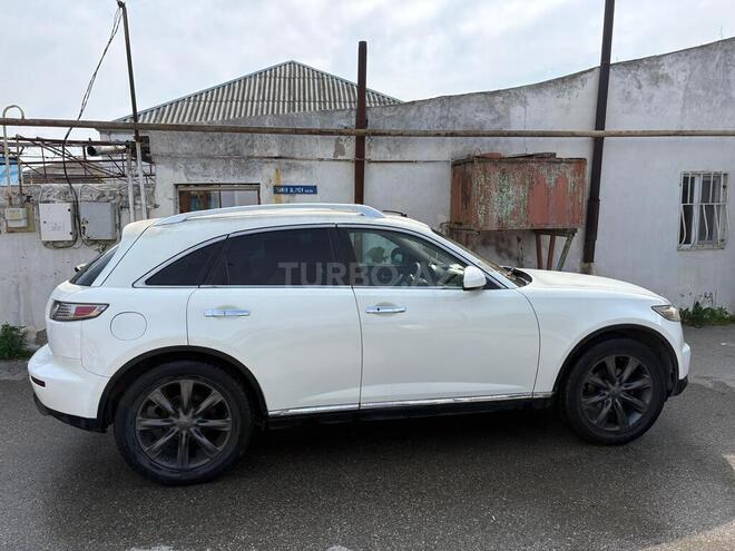 Infiniti FX35-10