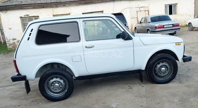 LADA (VAZ) Niva-20