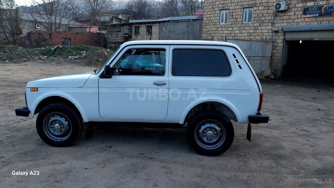 LADA (VAZ) Niva-18