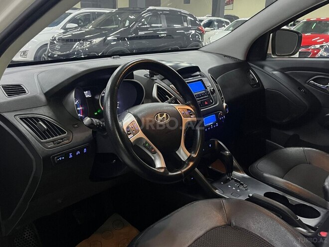 Hyundai ix35-17