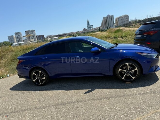 Hyundai Elantra-6
