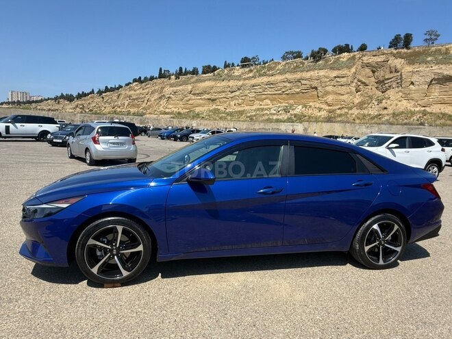 Hyundai Elantra-5