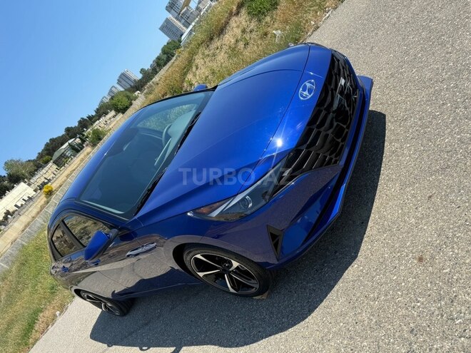 Hyundai Elantra-3