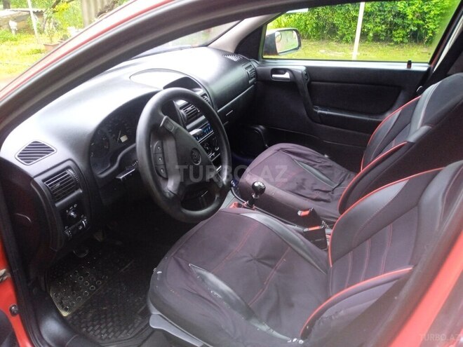 Opel Astra-10