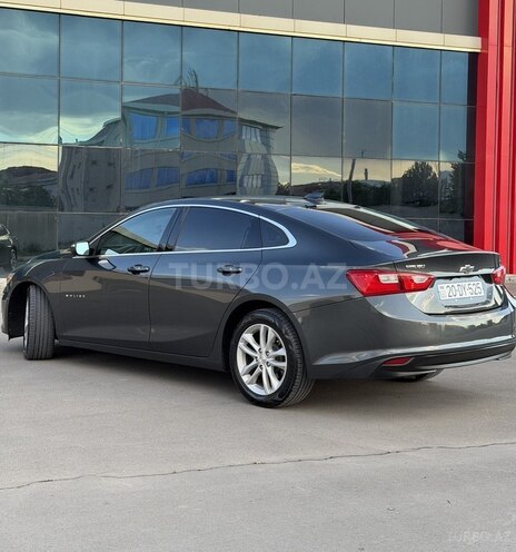 Chevrolet Malibu-8