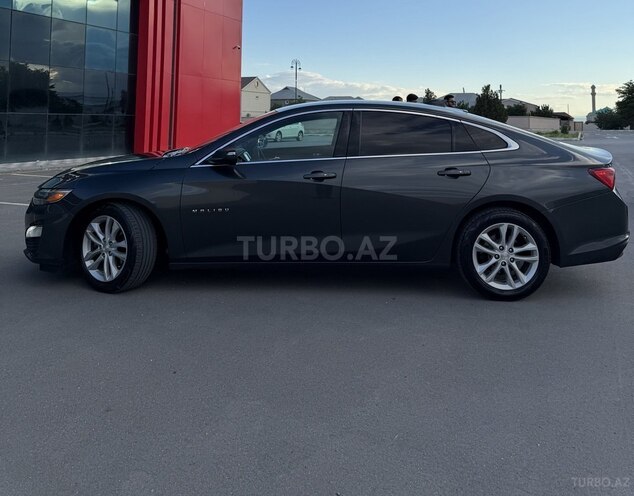 Chevrolet Malibu-9