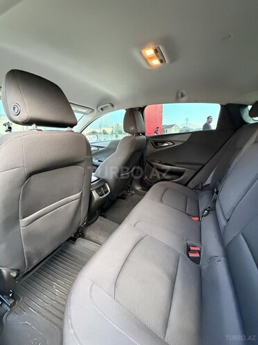 Chevrolet Malibu-11