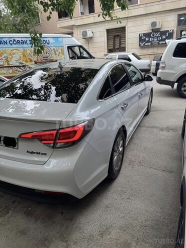 Hyundai Sonata-8