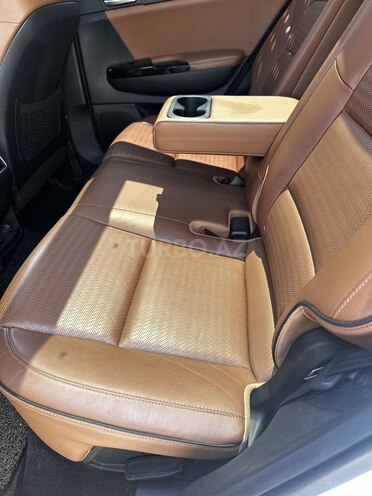 Kia Sportage-17