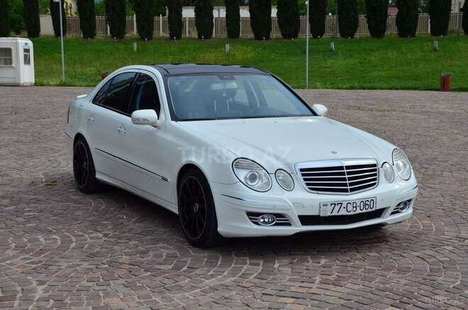 Mercedes E 300-2