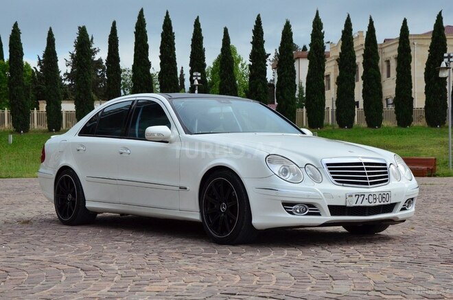 Mercedes E 300-1