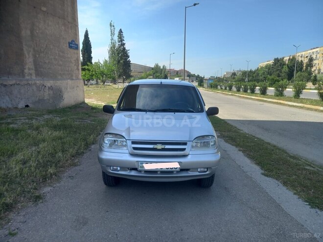 Chevrolet Niva-5