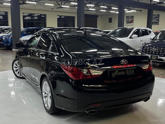 Hyundai Sonata-7