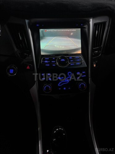 Hyundai Sonata-9