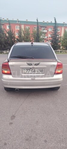 Opel Astra-2