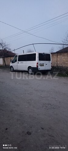 Ford Transit-5