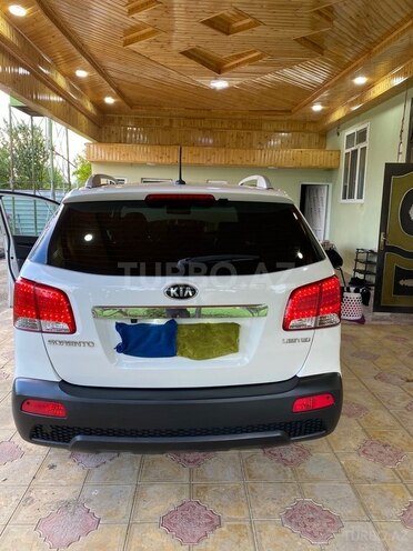 Kia Sorento-8